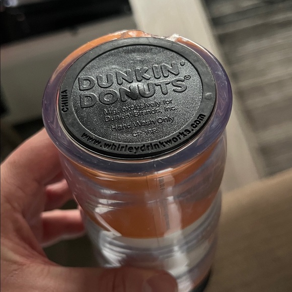 Dunkin' Donuts Travel Mug with Insulated Design - Picture 3 of 4